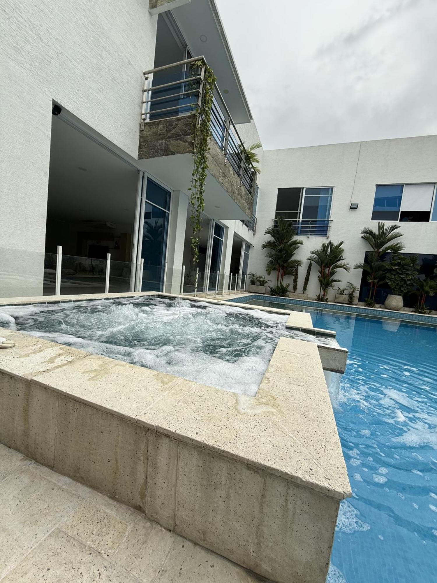 Hotel Lotto Boutique Кали Экстерьер фото